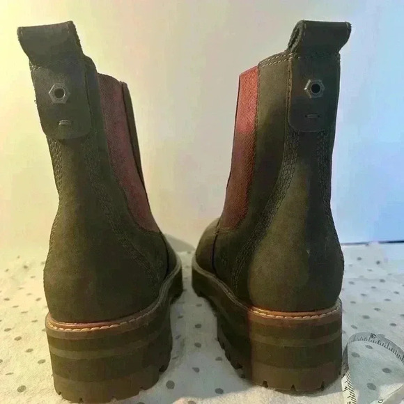 Timberland Pull-on Lug Boots NWOT - Picture 10 of 13